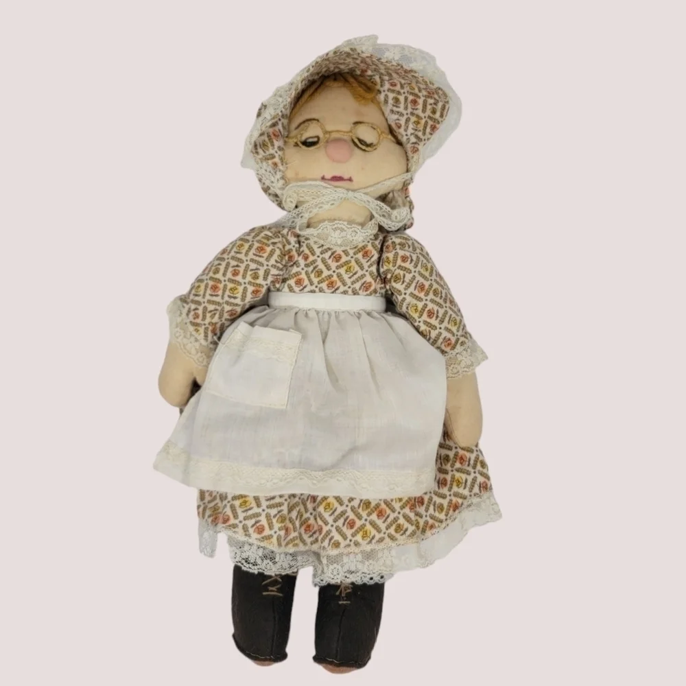 Vintage Country Grandma Doll Handmade Stitching Folkart T43